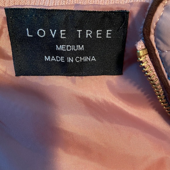 Vest - Picture 2 of 3